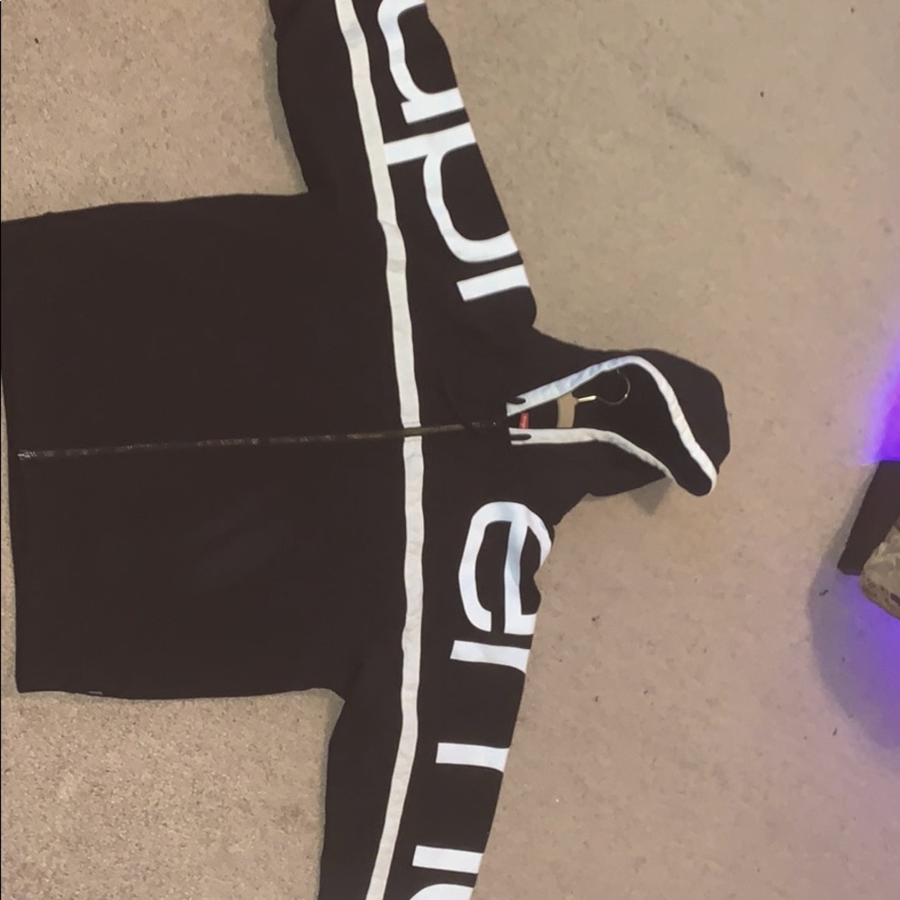 Supreme hoodie
